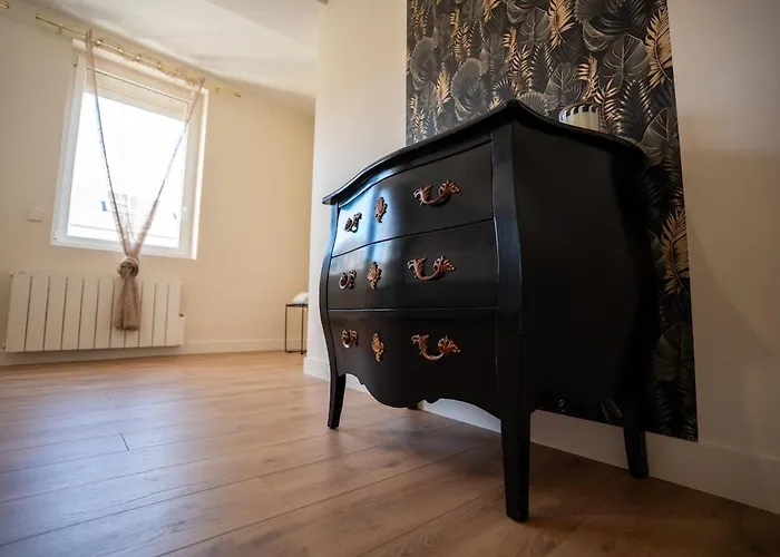 ヴィラ L'escale Caennaise House For 8 People カーン