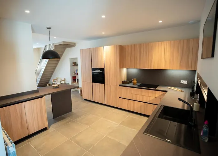 L'escale Caennaise House For 8 People カーン