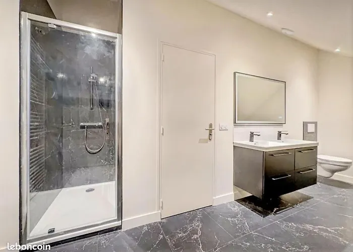 ヴィラ L'escale Caennaise House For 8 People カーン